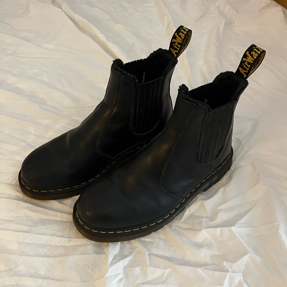 Dr. Martens Fleece Lined Chelsea Boots - Picture 2 of 4